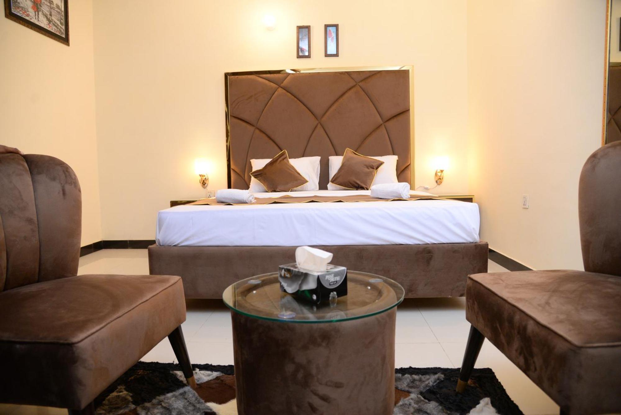 Go Room Hotel Lahore Eksteriør bilde