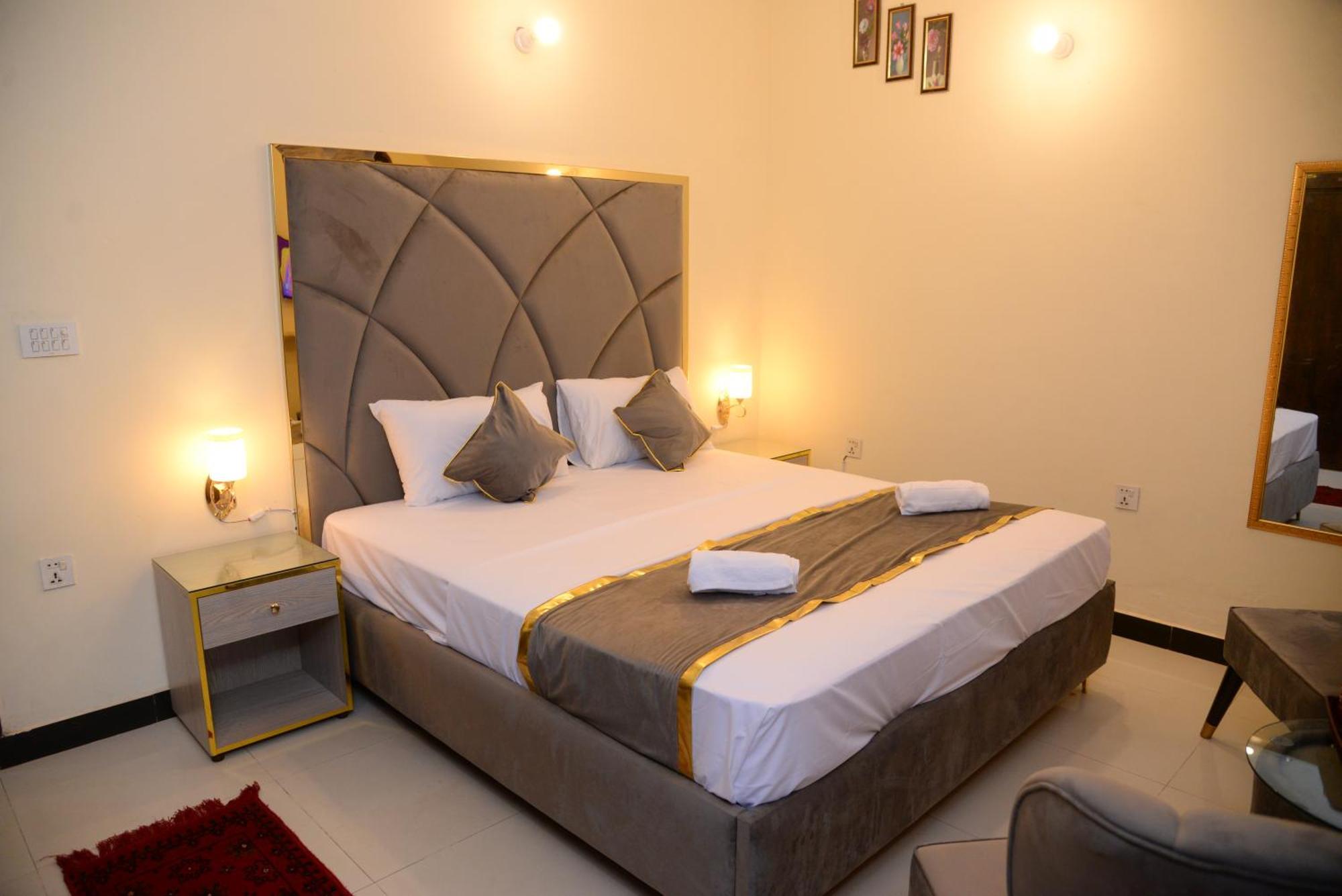 Go Room Hotel Lahore Eksteriør bilde